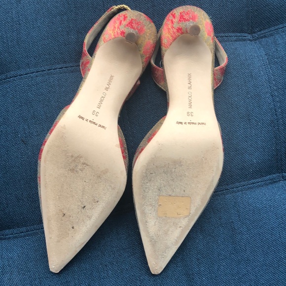 Manolo Blahnik Carolyne 70 Brocade Heels! - Picture 8 of 8